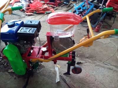 多功能汽油施肥播种器 文山州 汽油播种机_播种机参数_播种机批发_播种机报价_曲阜市启航机械 - 商国互联网
